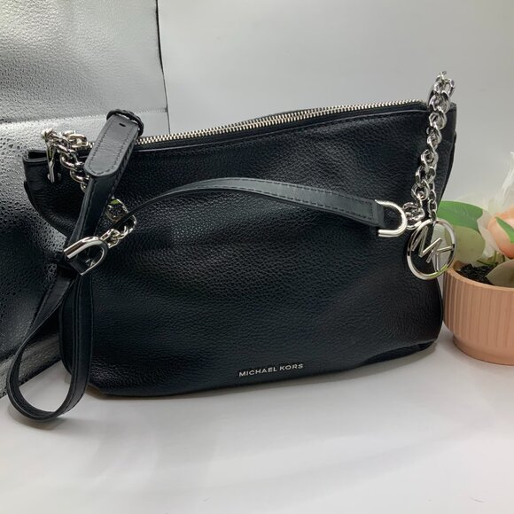 Michael Kors Lillie Black Classic Chain Strap Leather Crossbody Messenger Bag - Picture 7 of 9